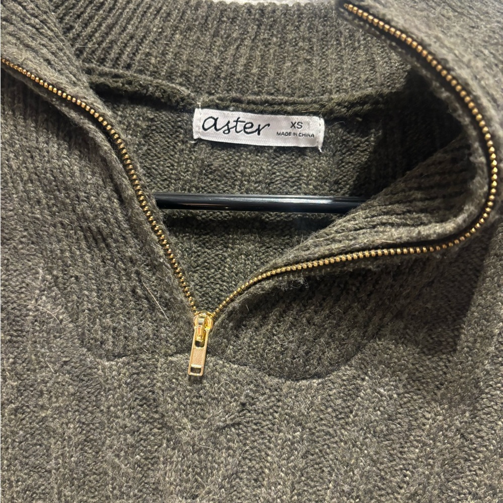 Olive Green Ribbed Sweater - Picture 3 of 4
